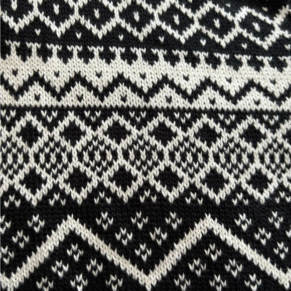 NWT women’s size M 10/12 IZOD black and white sweater - Picture 6 of 8